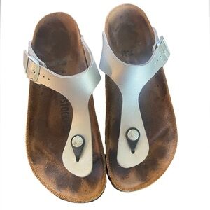 Birkenstock Women's GIzeh Thong Sandal, Silver Size 38